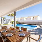 Redonda Villa
